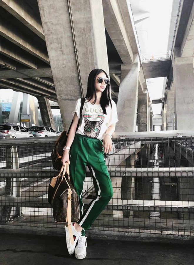 Phong cách khoe hàng hiệu của Hội con nhà giàu Việt tựu trung đều theo 4 gạch đầu dòng này